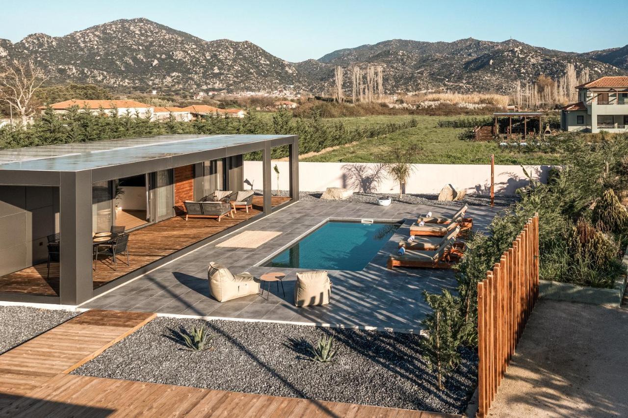 Thespis Villa 3 Сикия Екстериор снимка