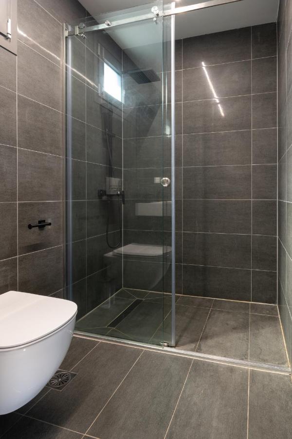 Thespis Villa 3 Сикия Екстериор снимка