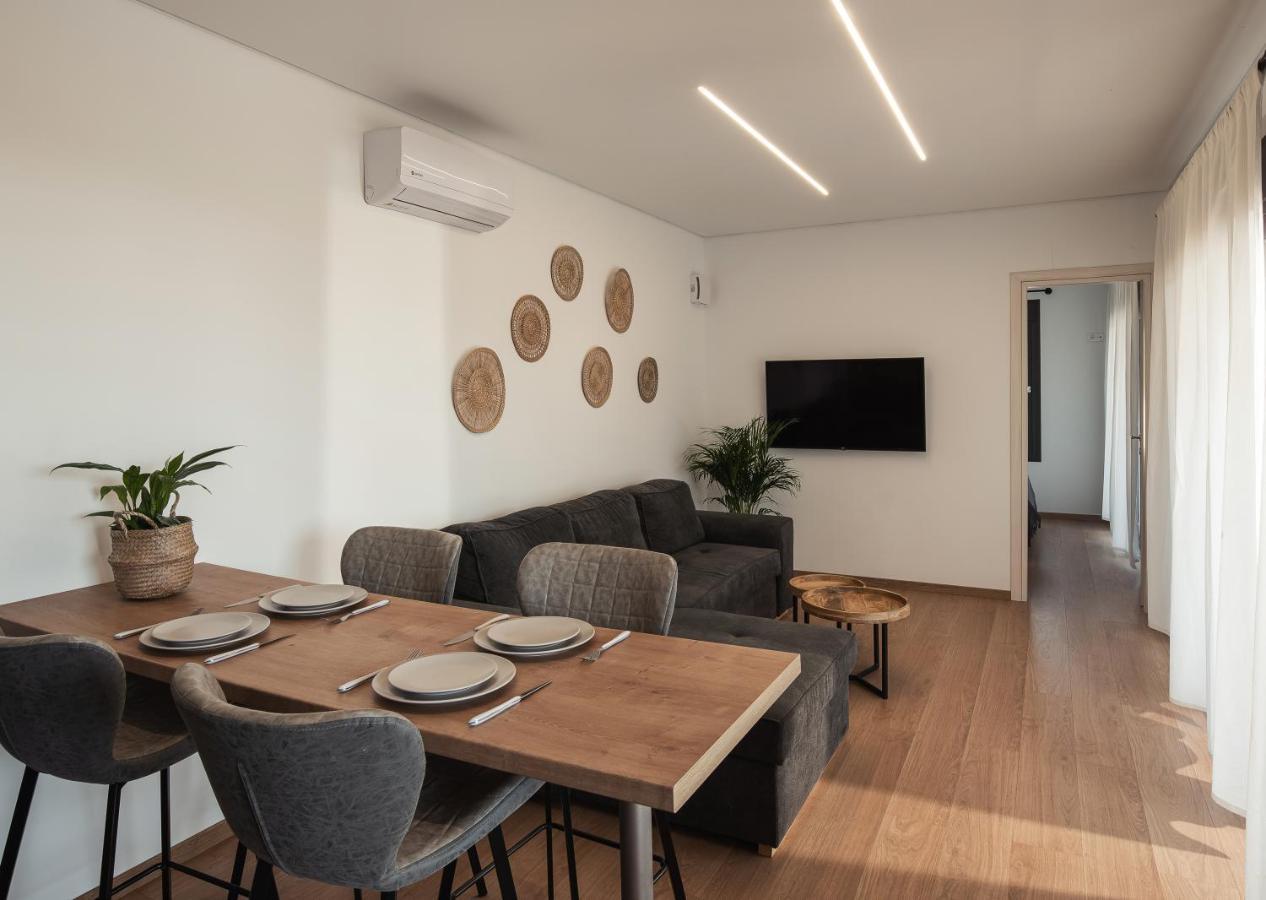 Thespis Villa 3 Сикия Екстериор снимка