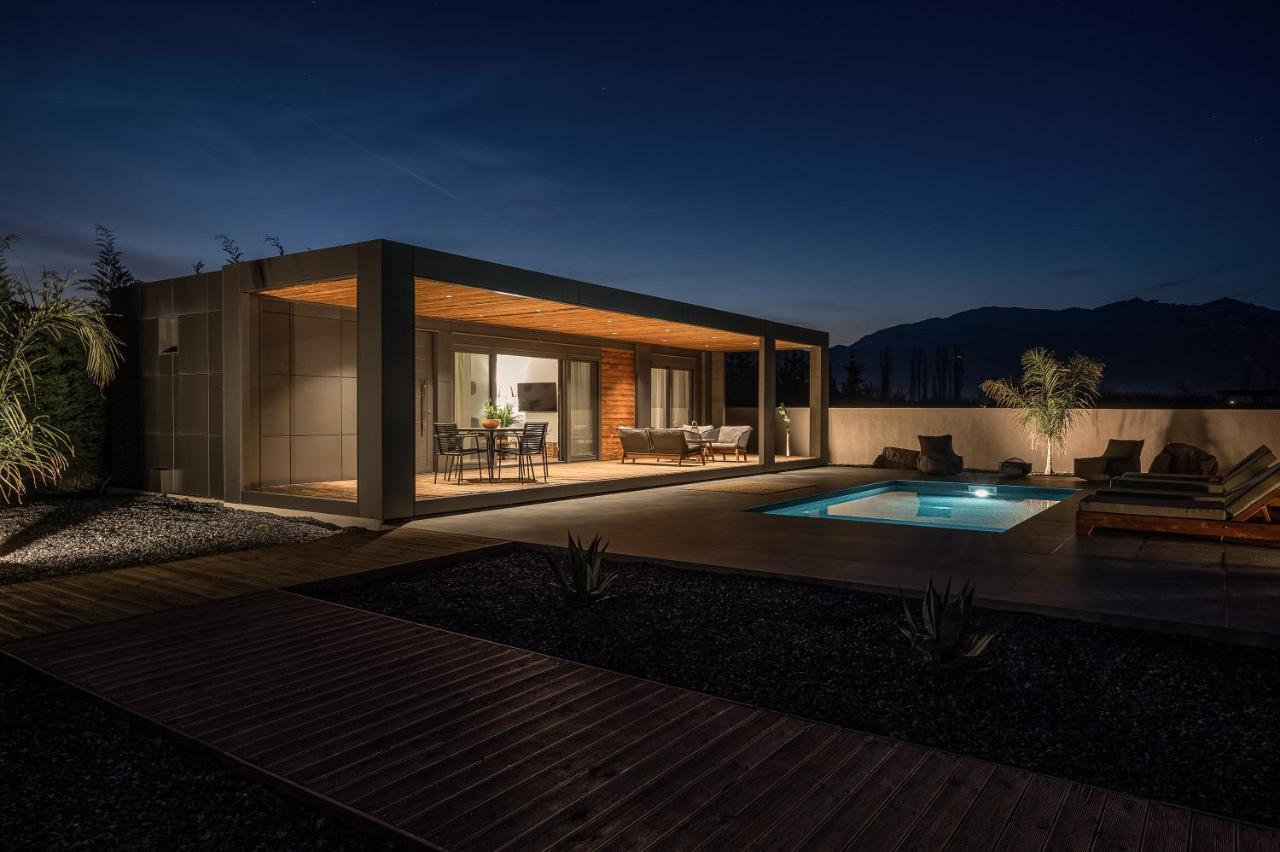 Thespis Villa 3 Сикия Екстериор снимка