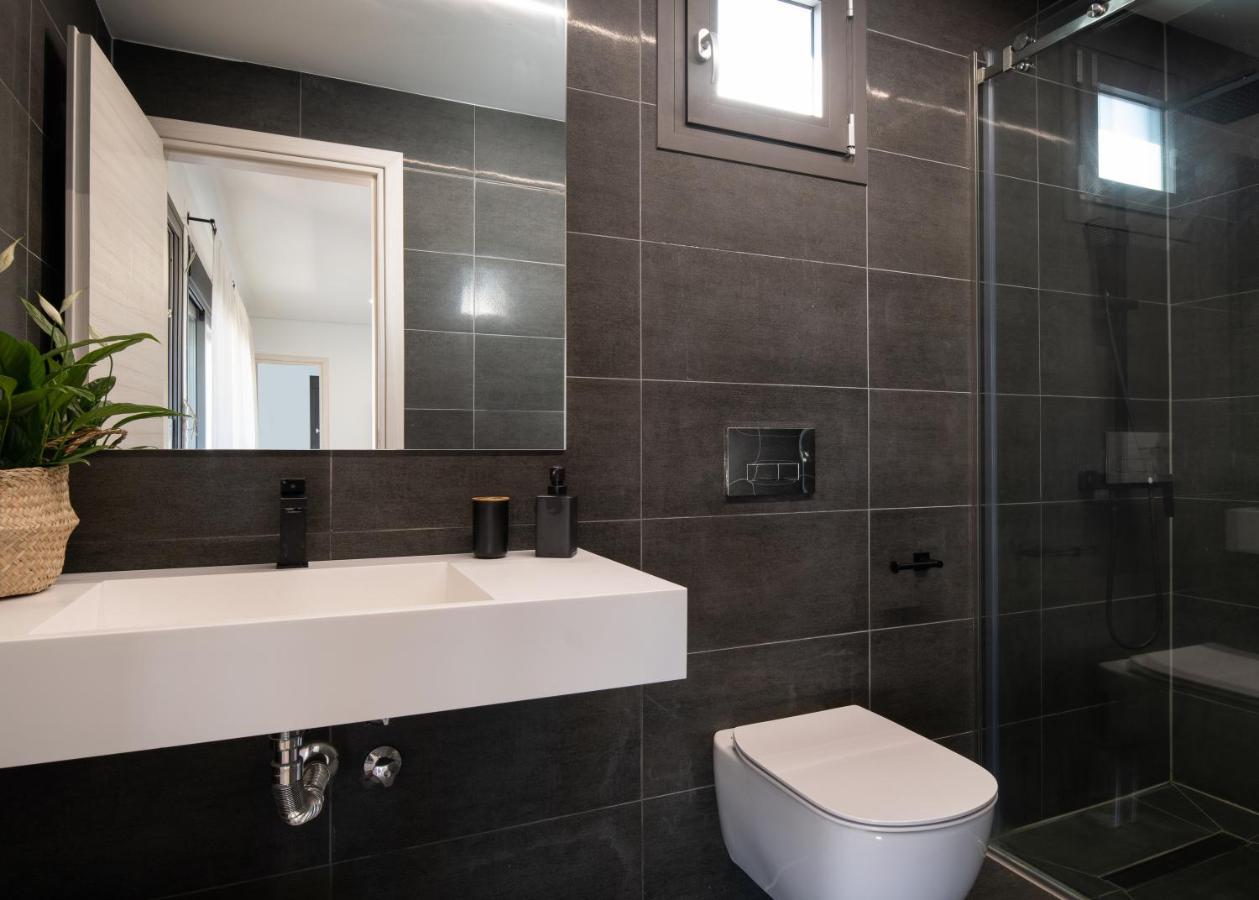 Thespis Villa 3 Сикия Екстериор снимка