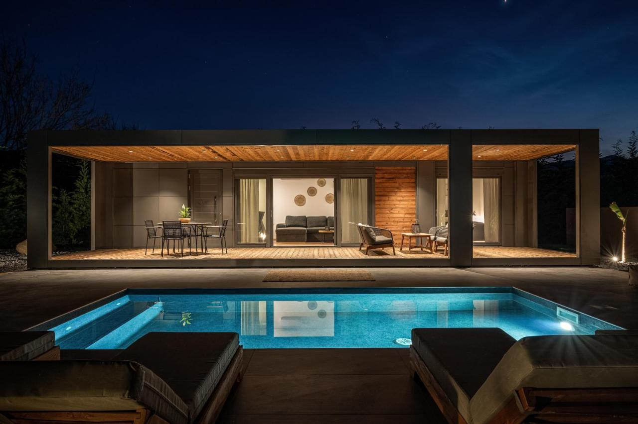 Thespis Villa 3 Сикия Екстериор снимка
